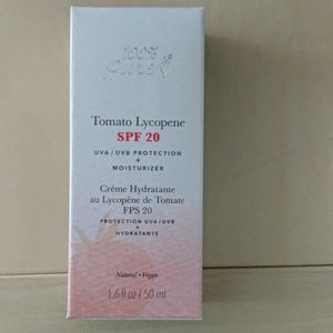100% pure tomato lycopene SPF 20 moisturizer